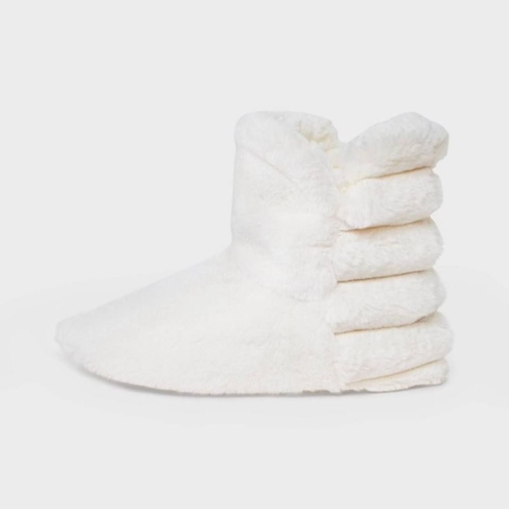 Women's Quilted Faux Fur Booties with Grippers - Auden Ivory M/L 8-10 NWT!